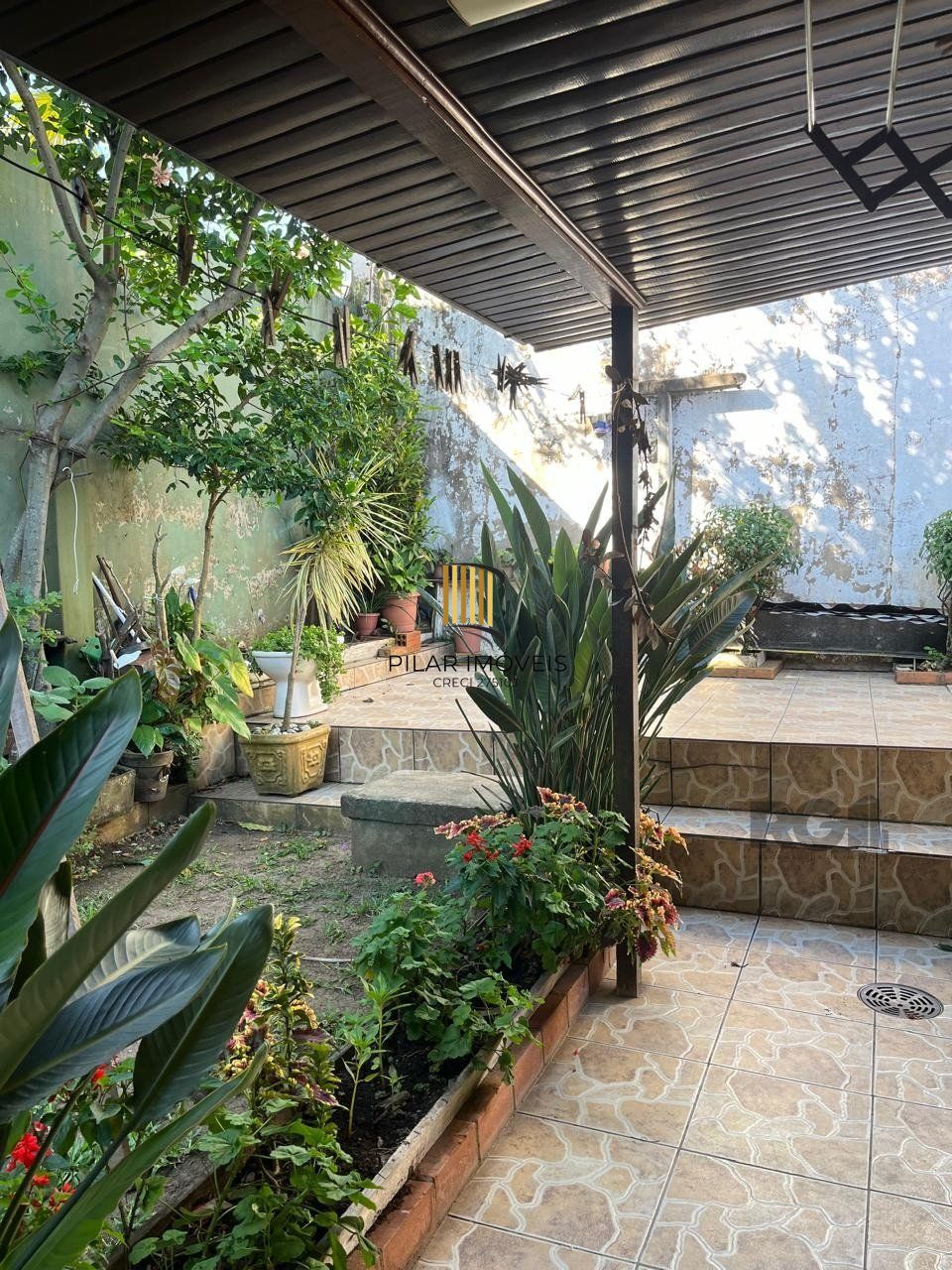 Casa 3 dormitórios, 2 vagas, Bairro Princesa Izabel