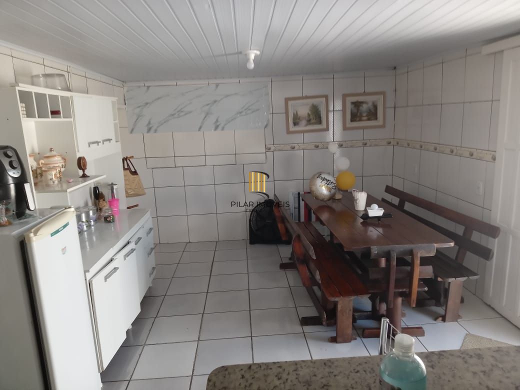 Casa 2 dormitórios, 1 suíte, 2 vagas