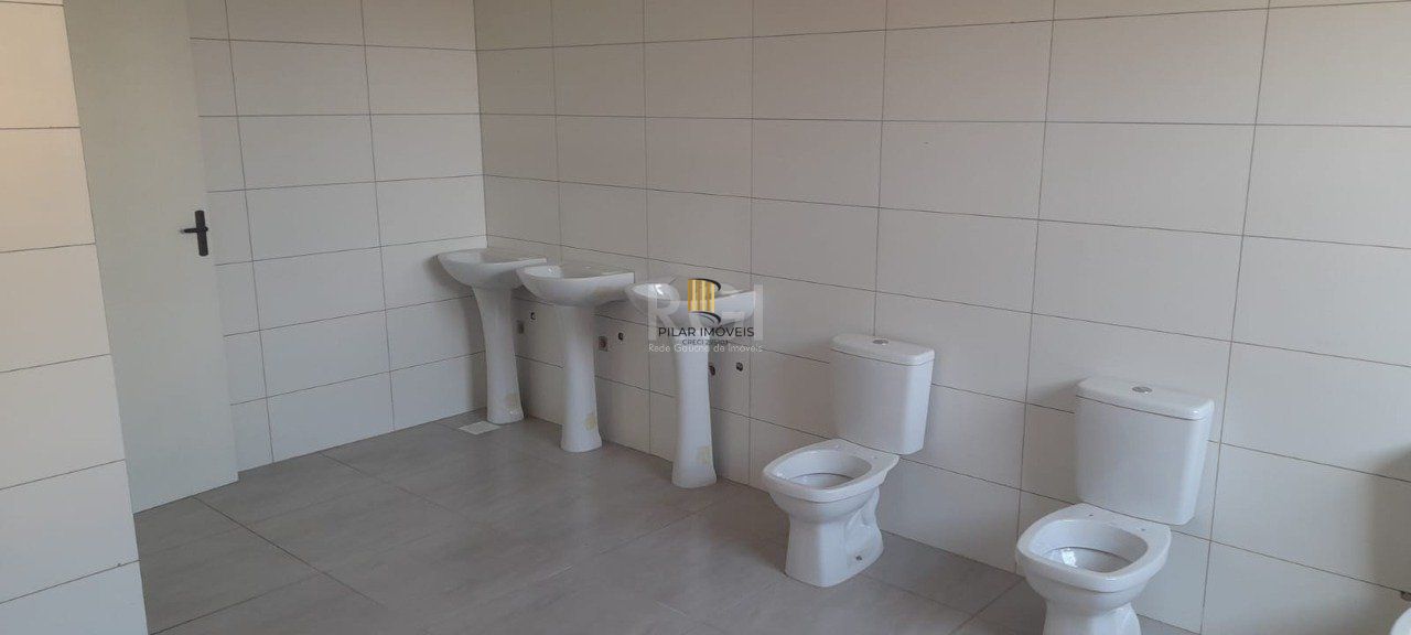 Pavilhão para Venda - 1296.8m², 0 dormitórios, Três Portos