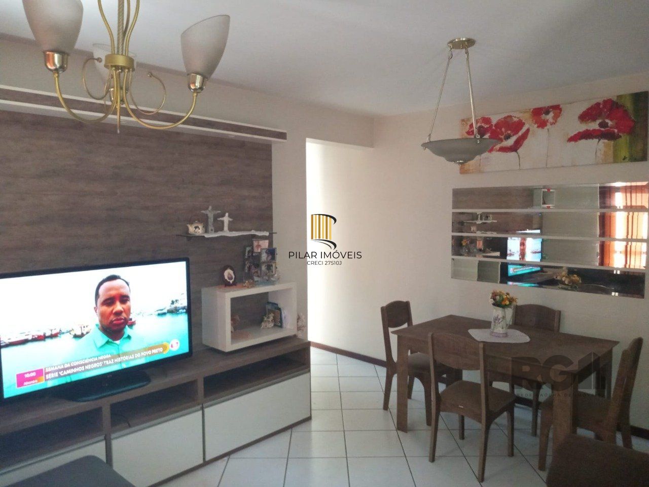 Apartamento semi mobiliado 2 dormitórios, 1 vaga, Bairro Eunice Nova
