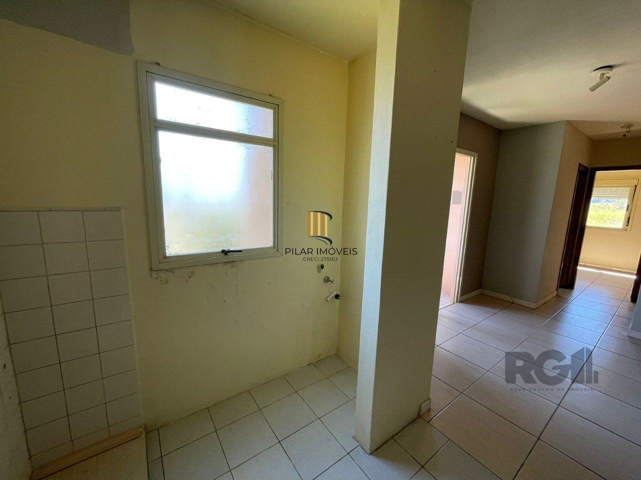 Apartamento 2 dormitórios, 1 box, Bairro Monte Carlo