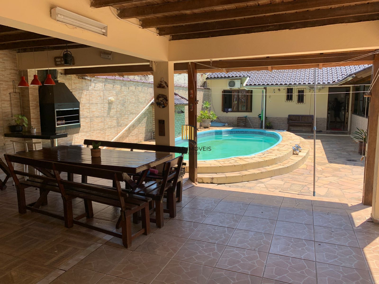 Casa 3 dormitórios, 2 vagas, Bairro Imbui