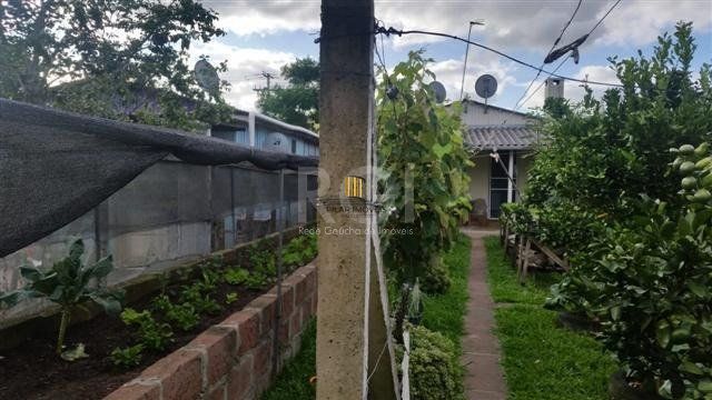 Casa para Venda - 300m², 2 dormitórios, sendo 1 suites, 1 vaga - Lami