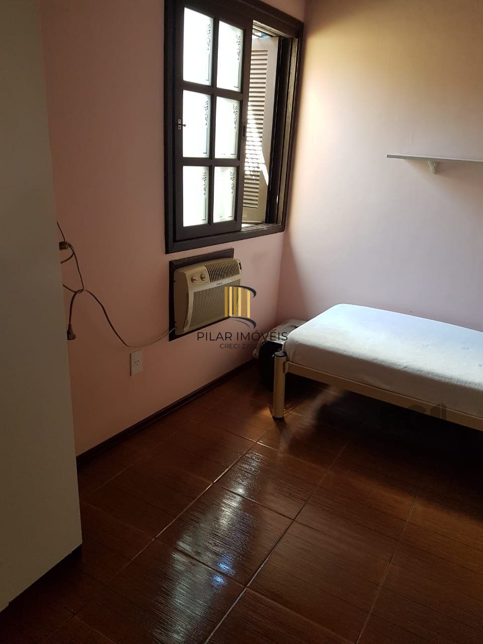 Casa 2 dormitórios, 2 vagas, Bairro Espirito Santo