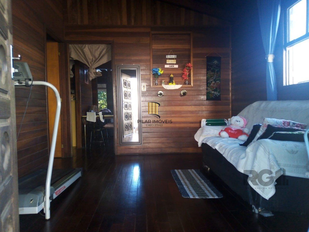 Casa 2 dormitórios, 2 vagas cobertas, Bairro Vila Princesa Izabel