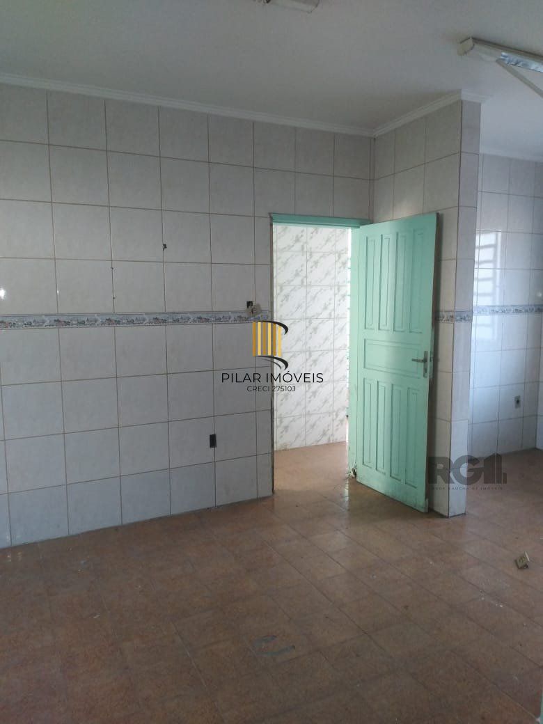 Casa 3 dormitórios, vaga de garagem, Bairro Vila Cachoeirinha
