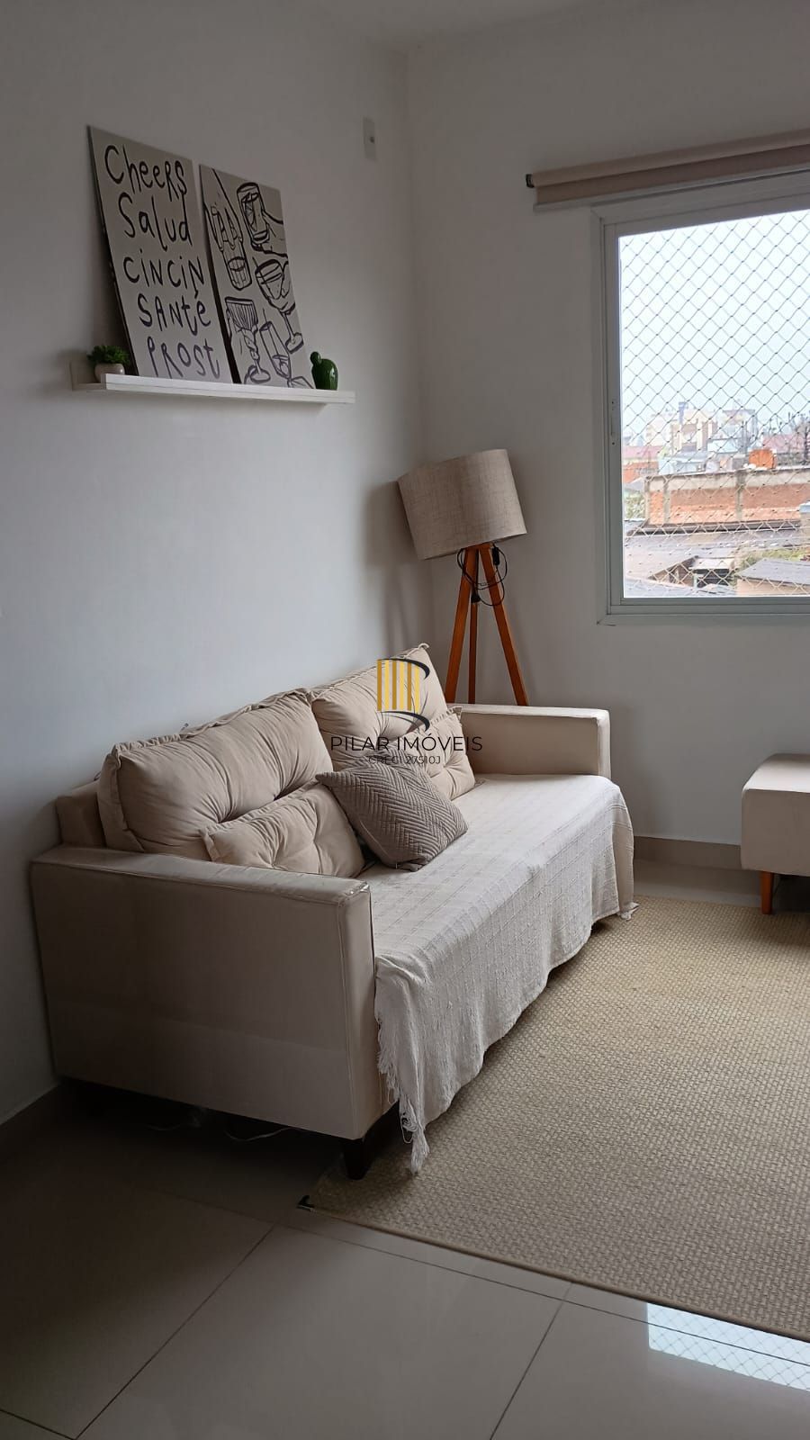 Apartamento 2 dormitórios, 1 vaga, Bairro Veranópolis