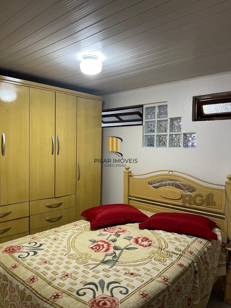 Casa 3 dormitórios, 2 vagas, Bairro Princesa Izabel
