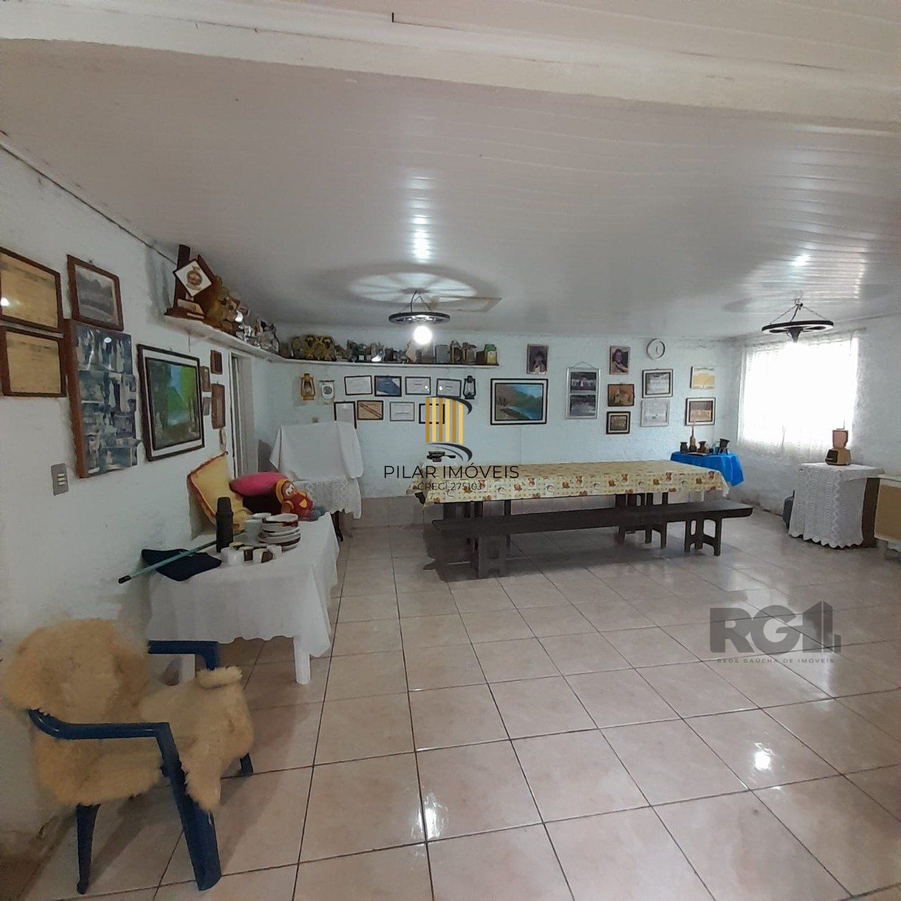 Casa 2 dormitórios, vaga de garagem, bairro São Judas Tadeu