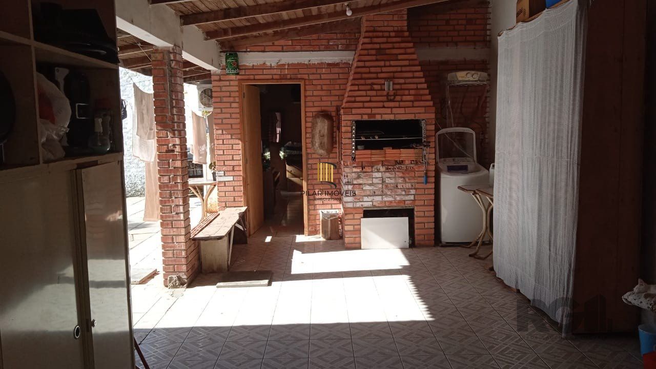 Casa 3 dormitórios, vagas de garagem, Bairro Vila Cachoeirinha