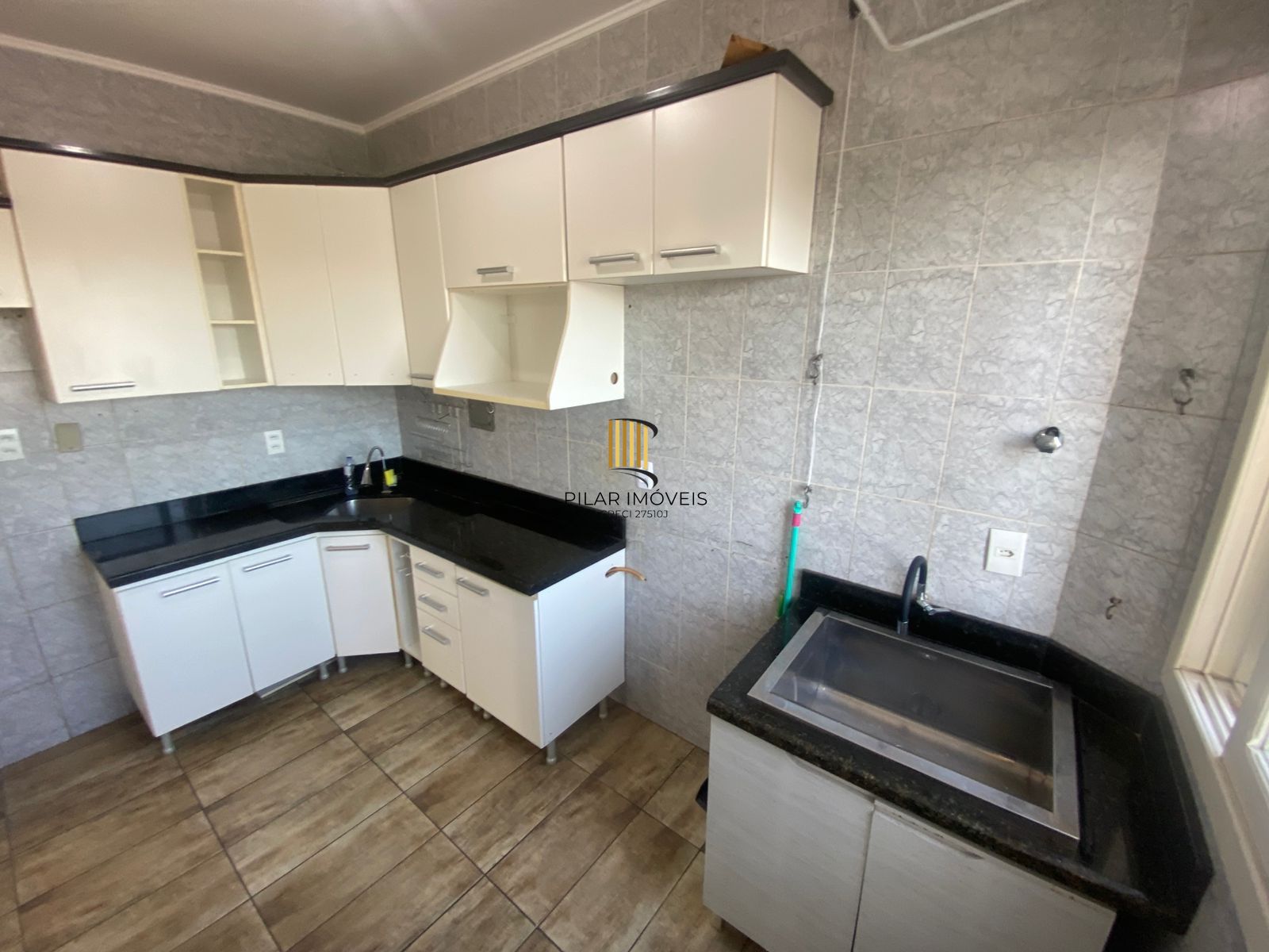 Apartamento 2 dormitórios, 1 vaga, Bairro Vila Imbuí
