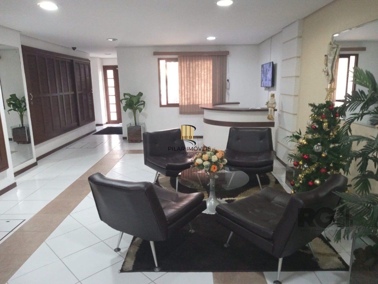 Apartamento semi mobiliado 2 dormitórios, 1 vaga, Bairro Eunice Nova