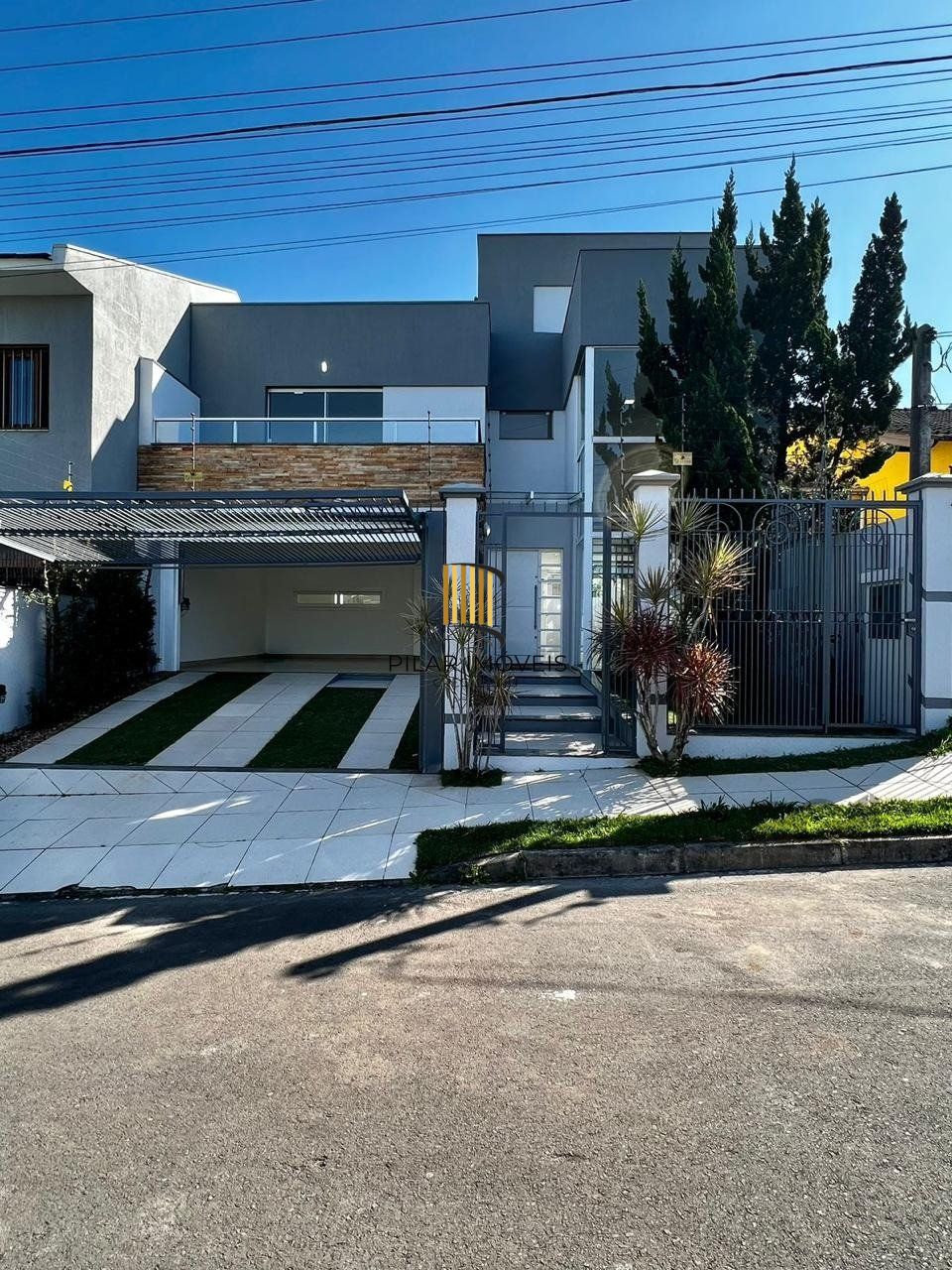 Casa sobrado 3 dorms, 1 suíte com hidro, 2 vagas, Bairro Vale do Sol - Pilar Imóveis