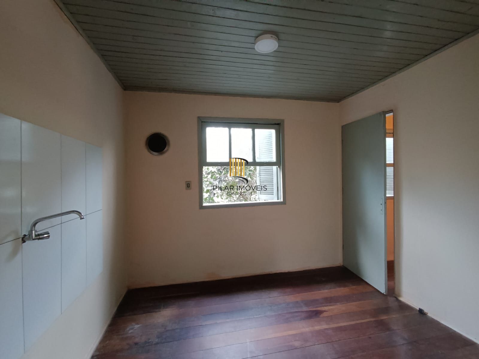 Casa 3 dormitórios no bairro COHAB C