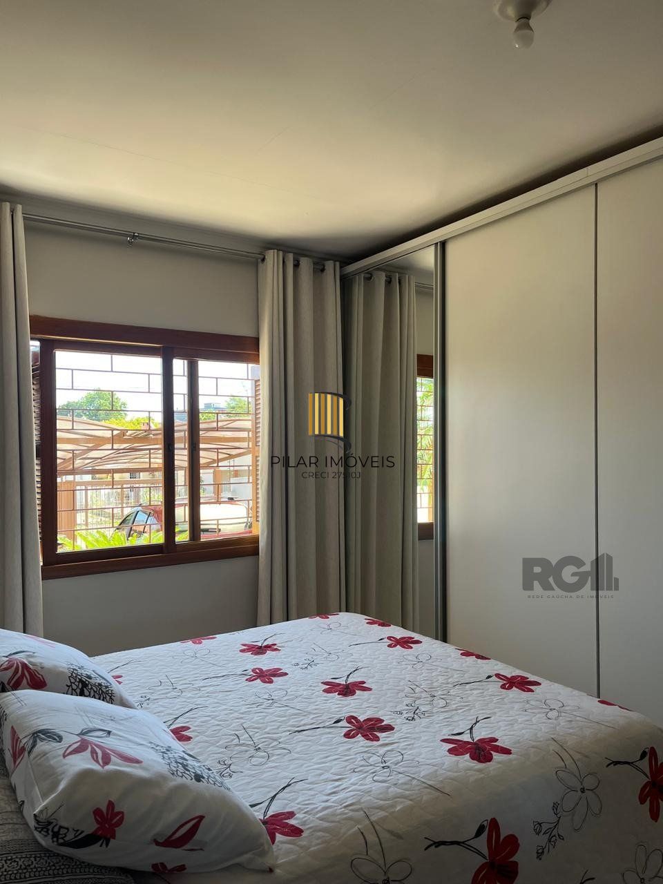 Apartamento térreo, 2 dormitórios, 1 suíte, 2 vagas, Bairro Vista Alegre