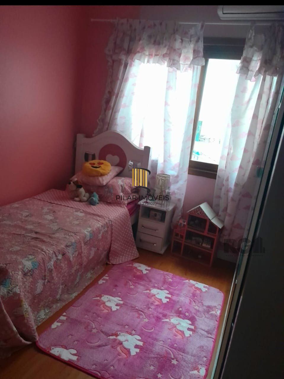 Casa 3 dormitórios, 1 suíte, vaga de garagem, Bairro Parque da Matriz