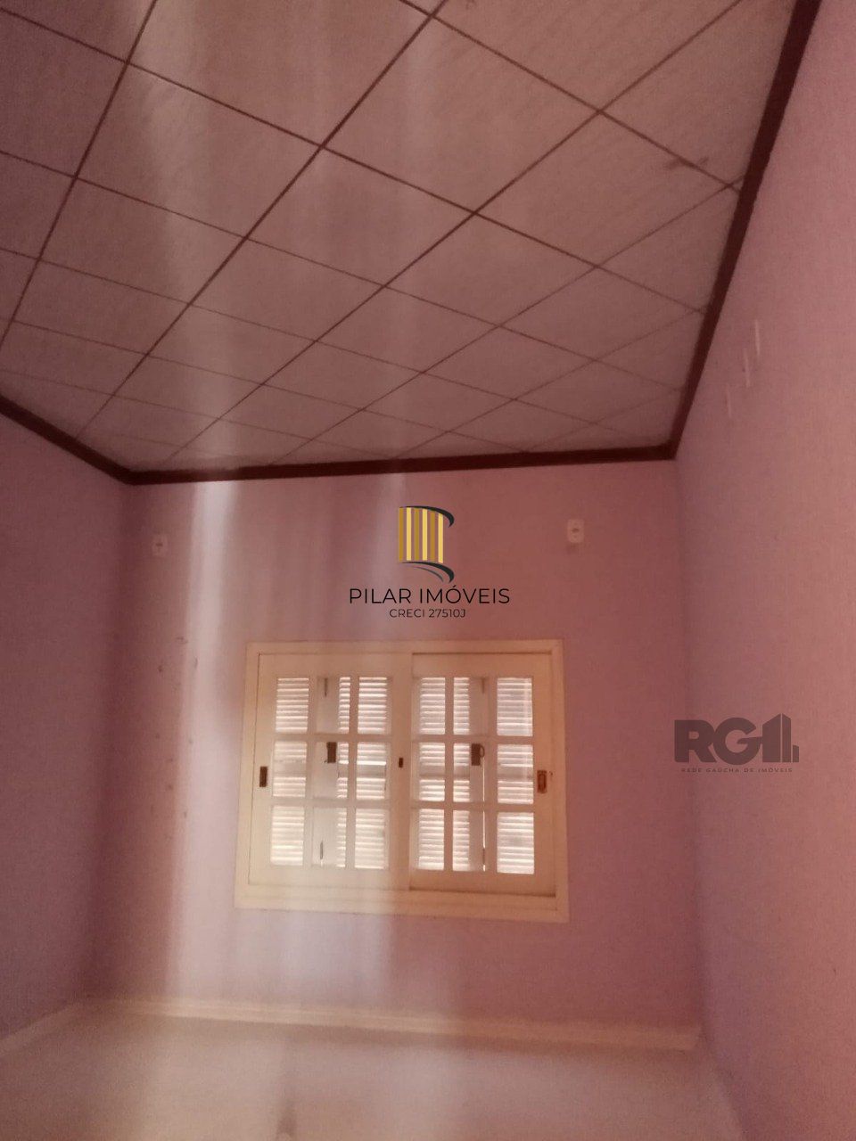 Apartamento térreo 2 dormitórios, vaga de garagem, Bairro Vila Imbuí