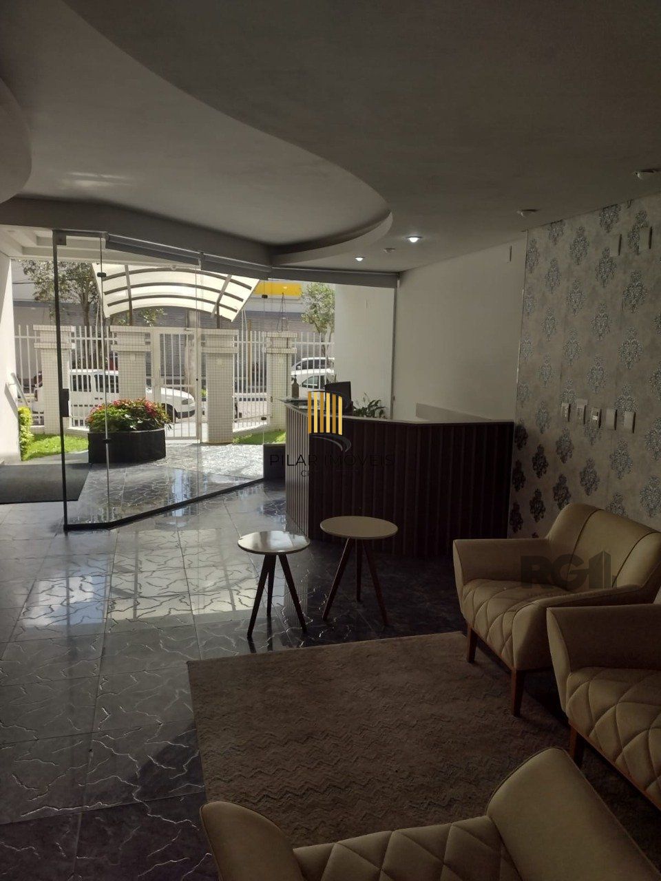 Apartamento mobiliado, 3 dormitórios, 2 suítes, 2 vagas, Bairro Vila Eunice