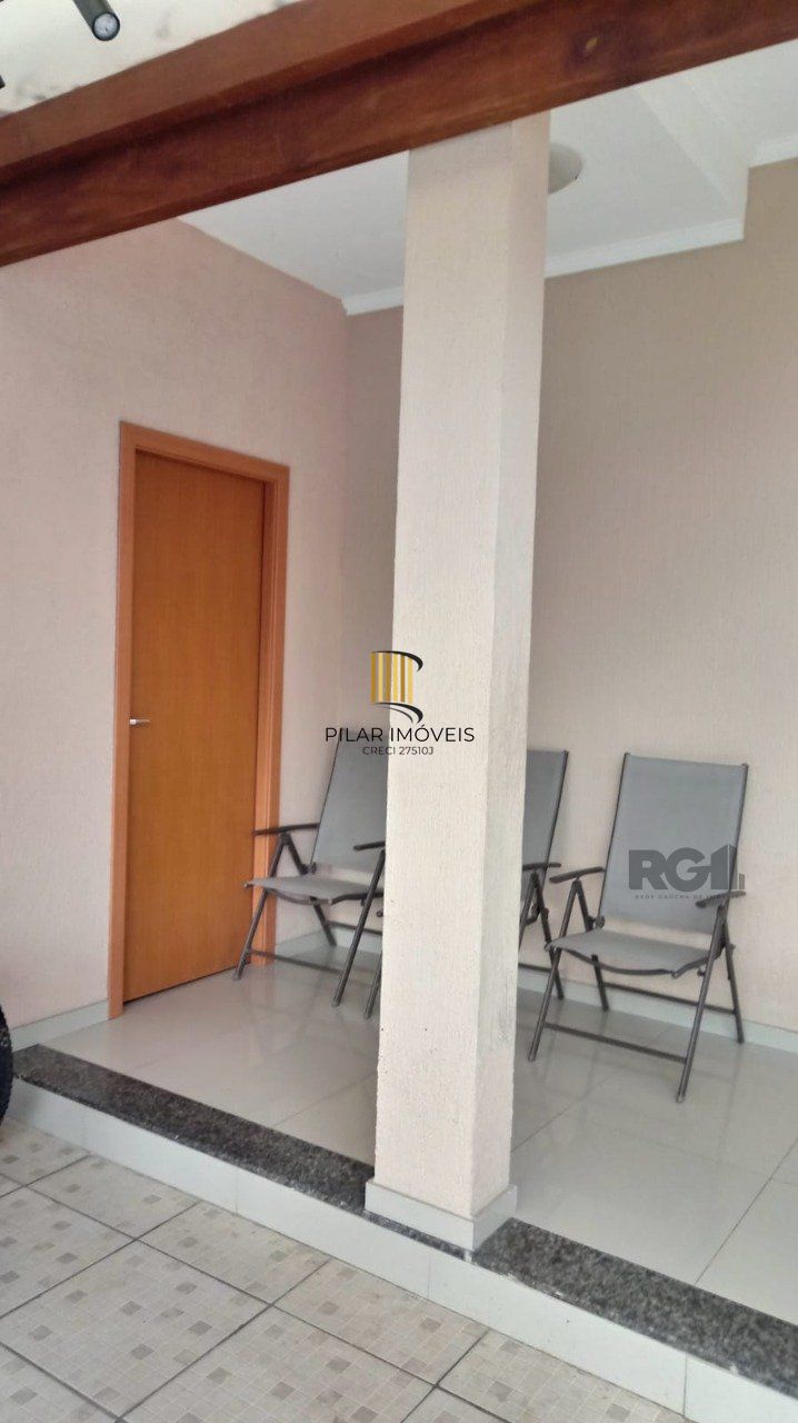 Casa sobrado semi mobiliado, 3 dormitórios, 1 suíte master, vagas de garagem, Bairro Parque da matriz