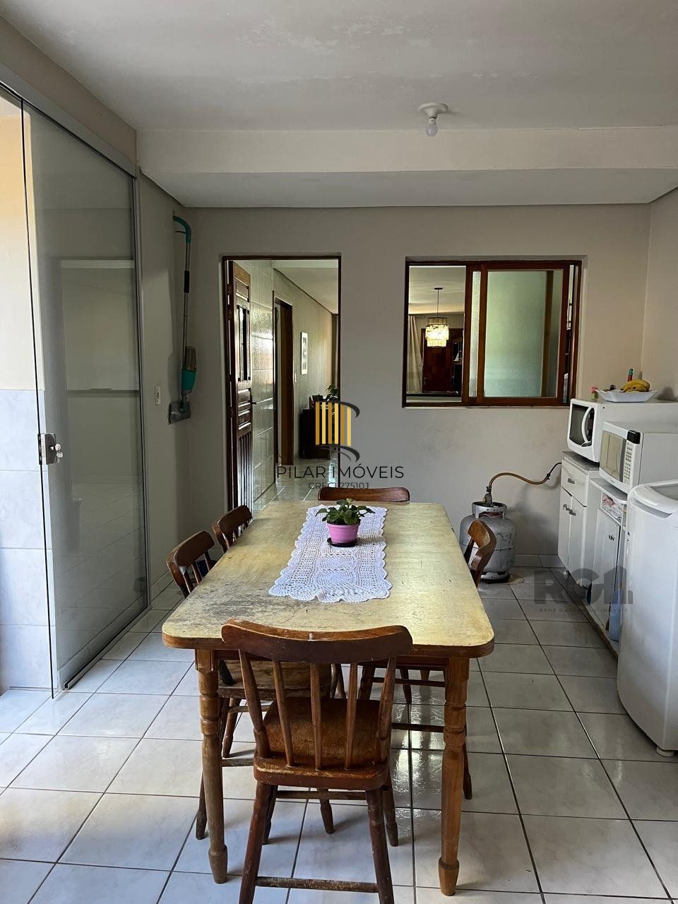 Apartamento térreo, 2 dormitórios, 1 suíte, 2 vagas, Bairro Vista Alegre