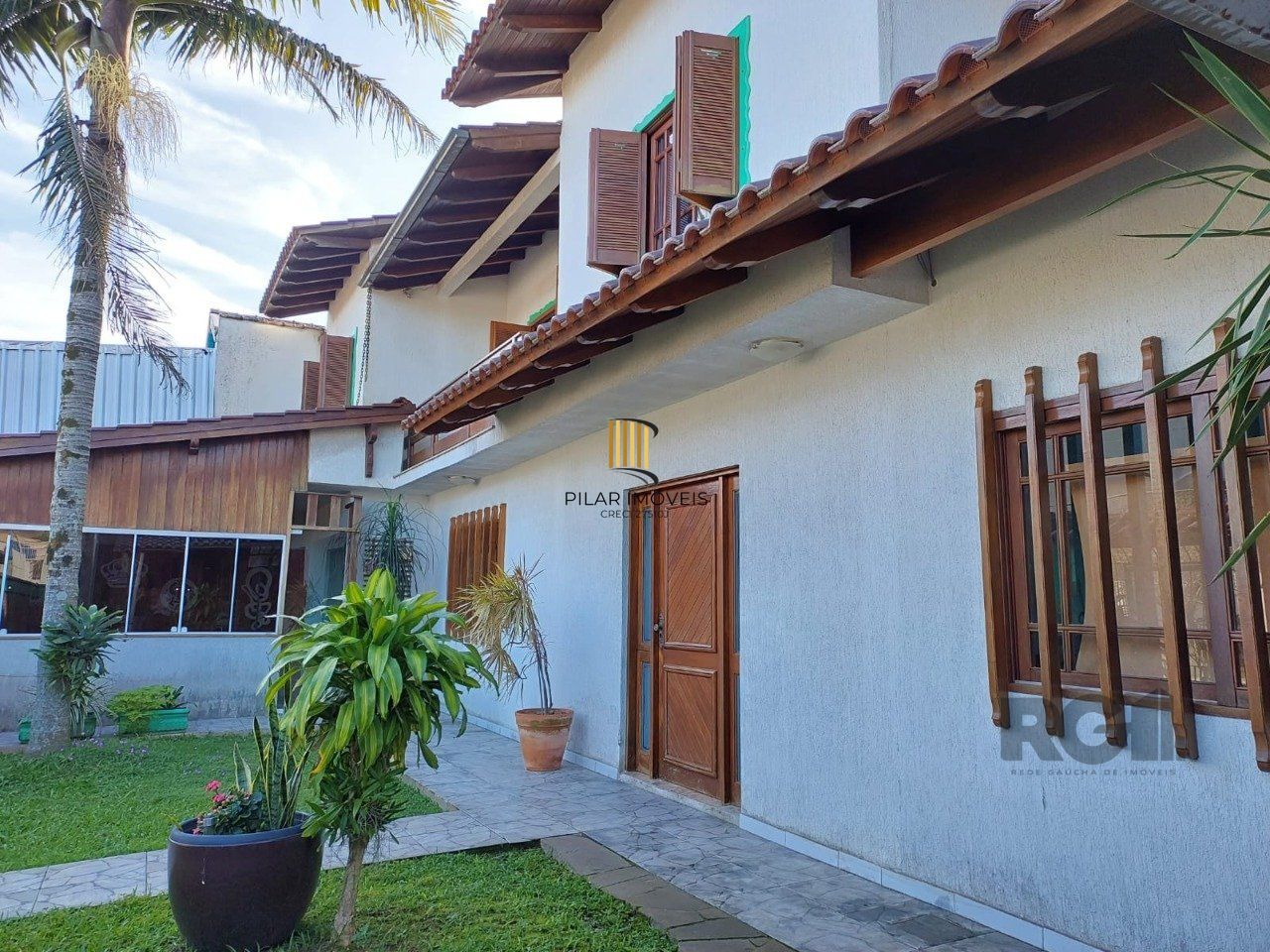 Casa sobrado, 2 dormitórios, 1 suíte, vaga de garagem, Bairro Pq da Matriz