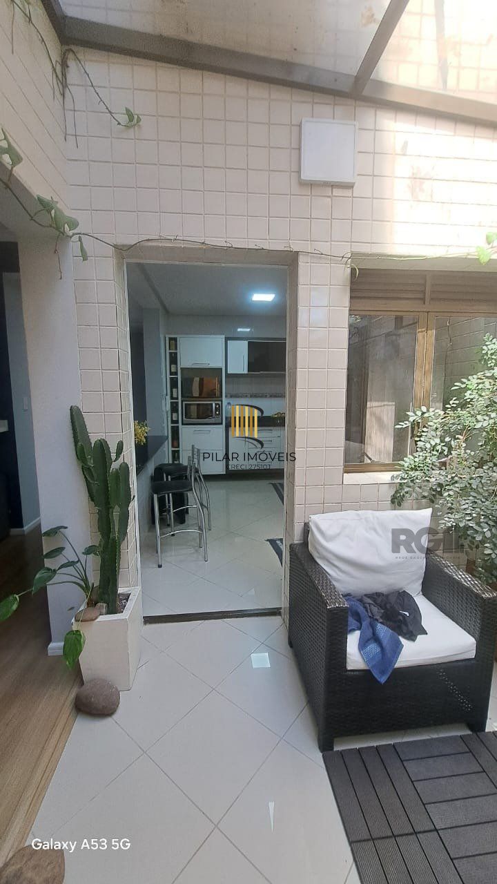 Apartamento semi mobiliado, 3 dormitórios, 1 siíte, 2 vagas, Bairro Vila Eunice