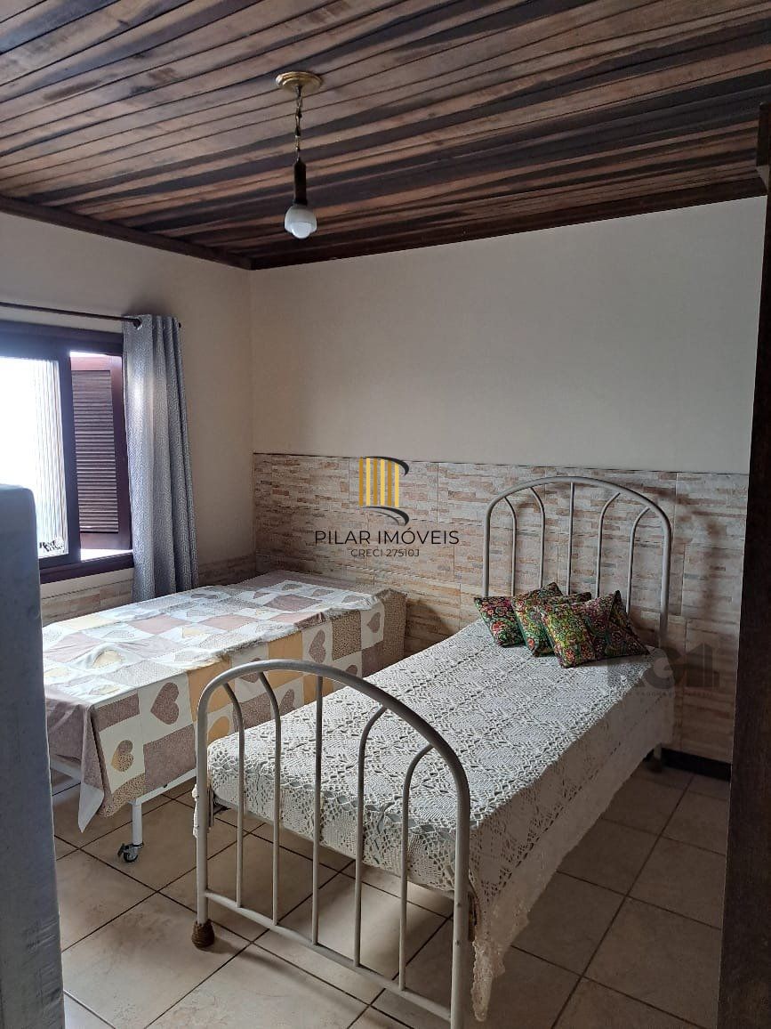 Casa 3 dormitórios, 1 suíte, vagas de garagem, Bairro Vila Marcia