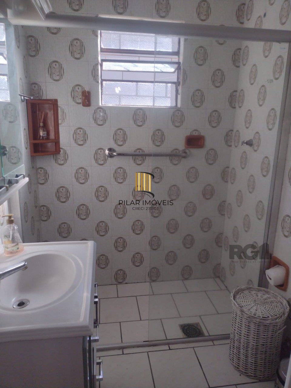 Casa 2 dormitórios, 1 vaga, Bairro Vila Cachoeirinha