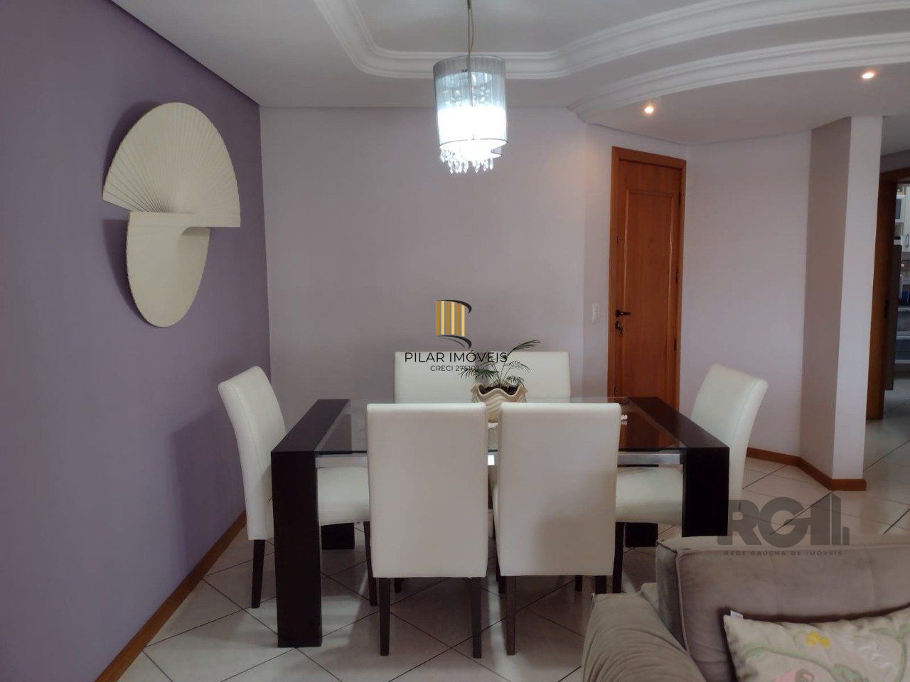 Apartamento mobiliado, 3 dormitórios, 2 suítes, 2 vagas, Bairro Vila Eunice