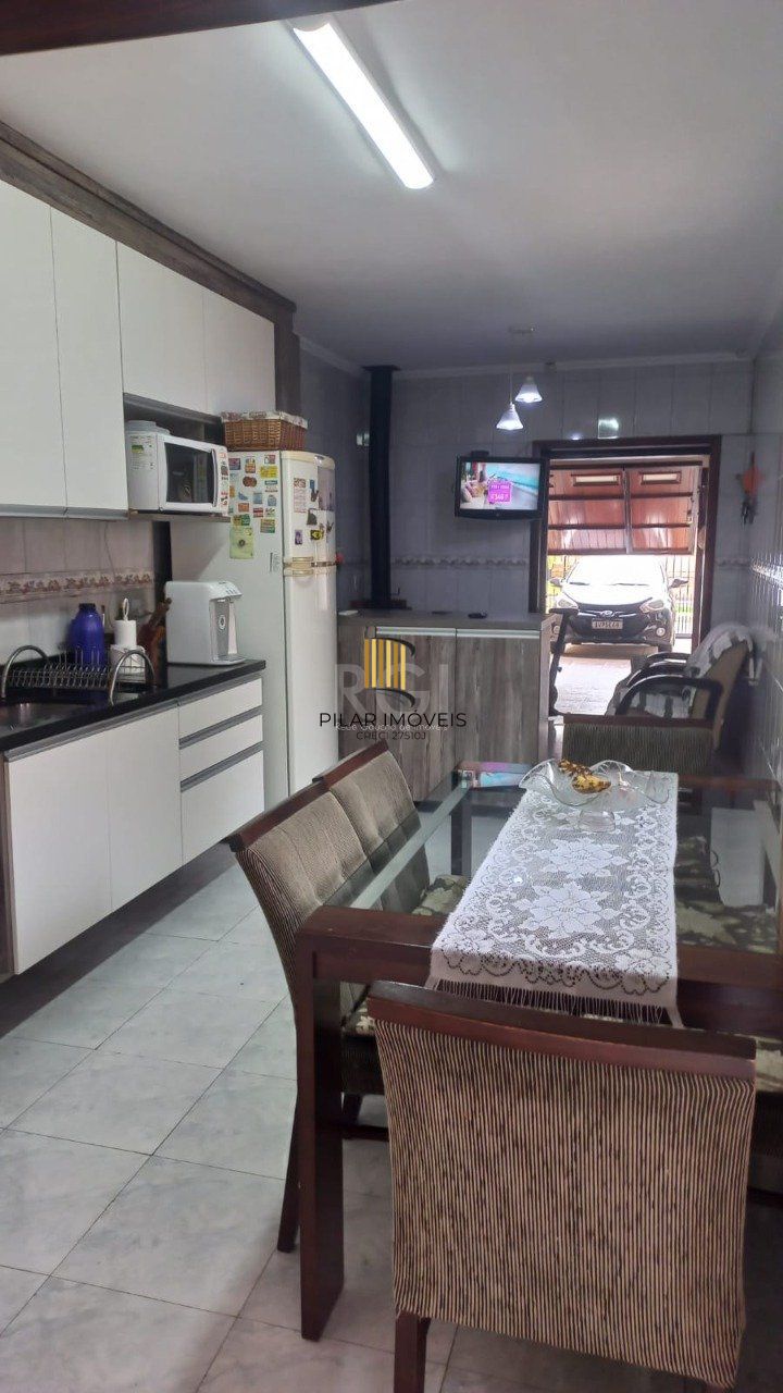 Casa para Venda - 135m², 3 dormitórios, sendo 1 suites, 2 vagas - Vale Do Sol