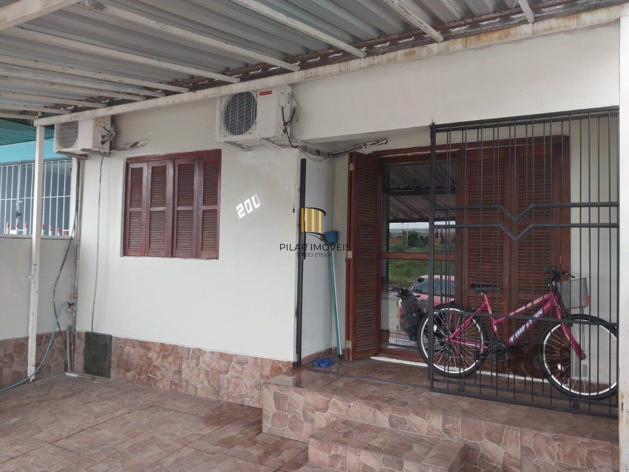 Casa 2 dormitórios, vaga de garagem, Bairro Pq dos Eucalípitos