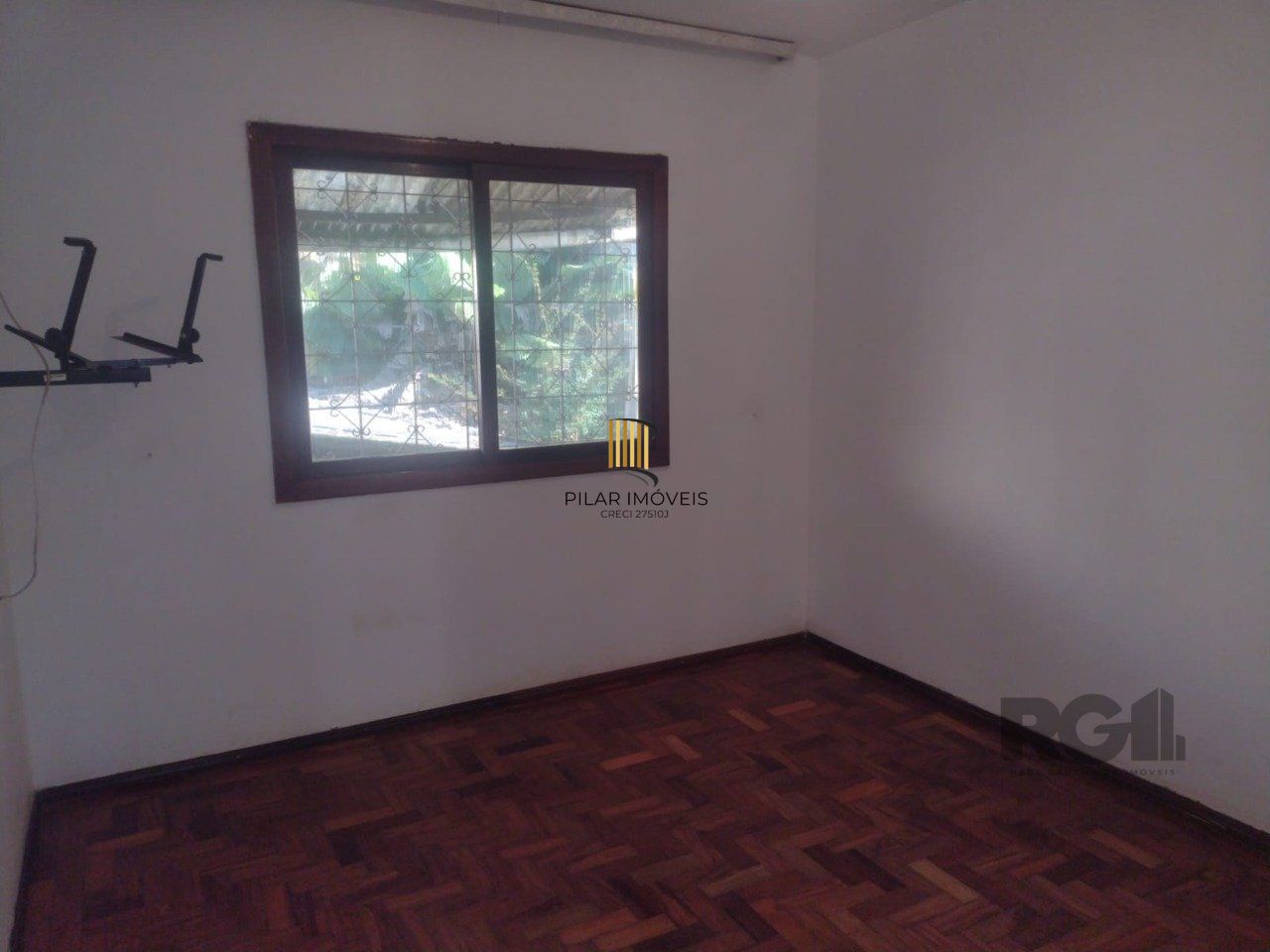 Casa 2 dormitórios, 1 vaga, Bairro Vila Cachoeirinha