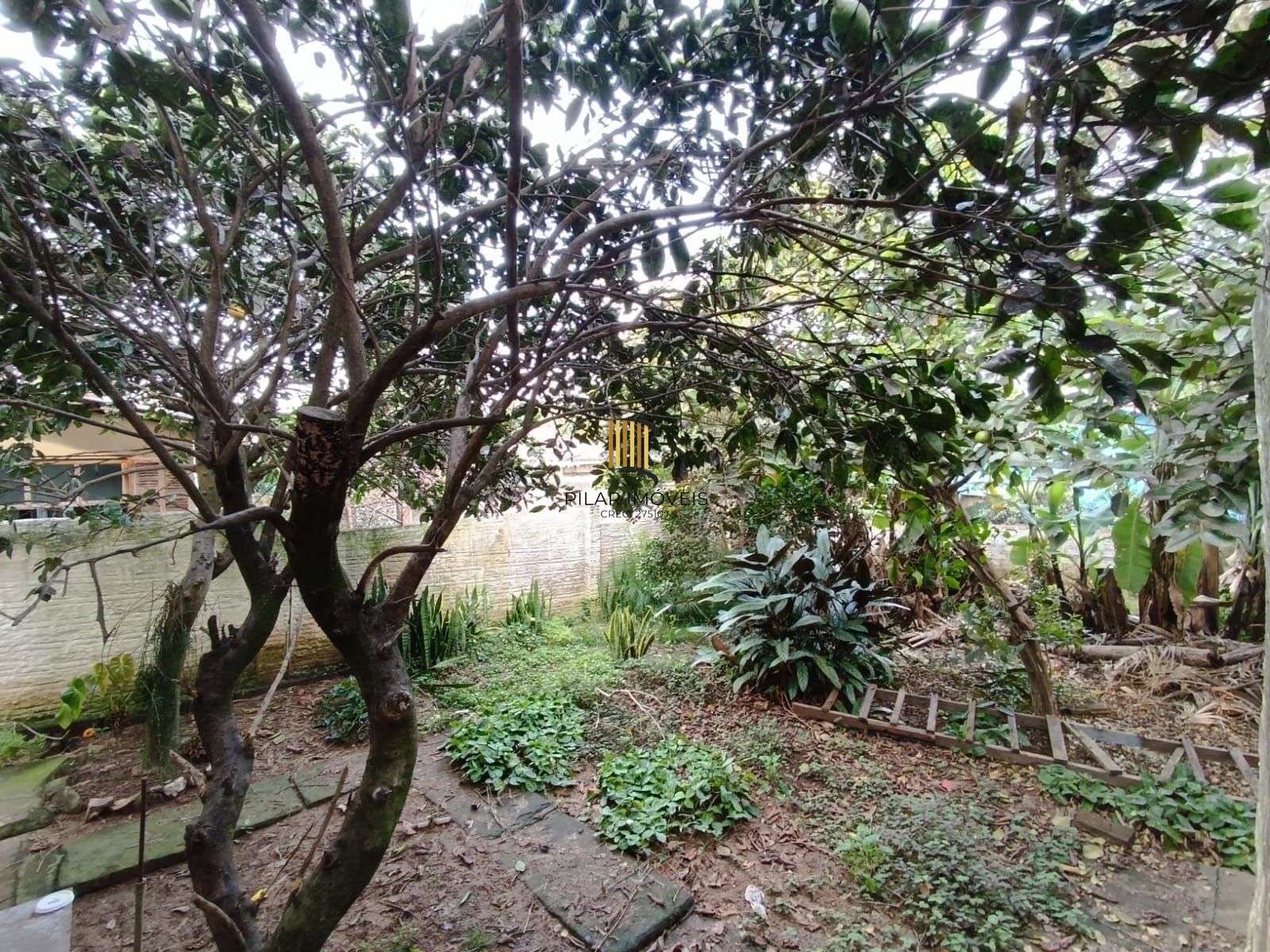 Casa 3 dormitórios no bairro COHAB C