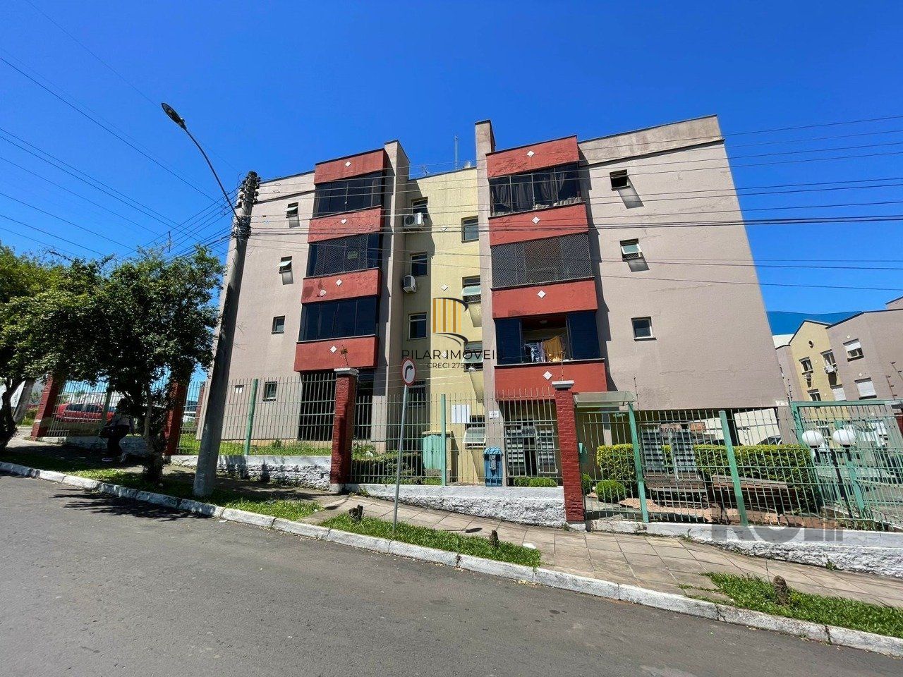 Apartamento 2 dormitórios, 1 box, Bairro Monte Carlo - Pilar Imóveis