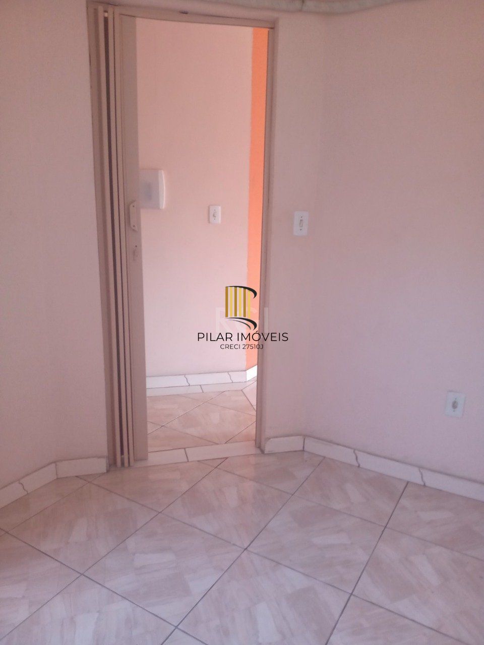Casa 2 dormitórios, garagem, Bairro Marechal Rondon