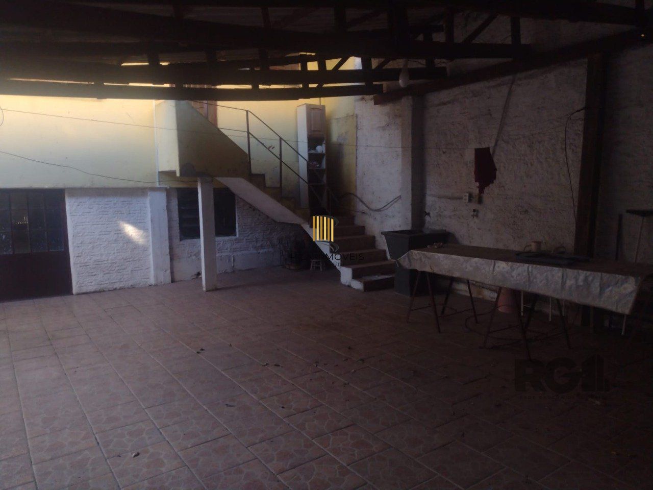 Casa 2 dormitórios, 1 vaga, Bairro Vila Cachoeirinha