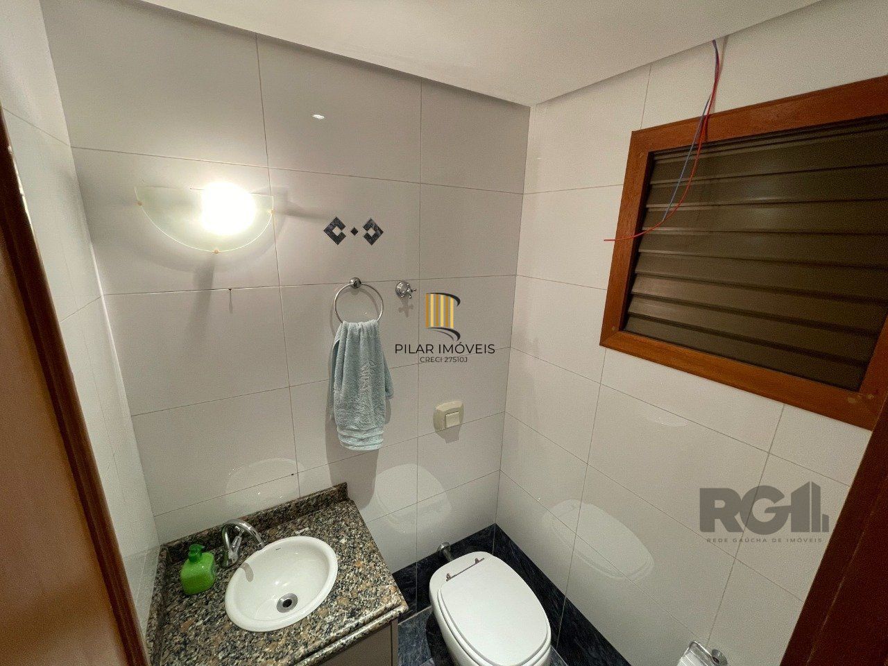Apartamento mobiliado, 3 dormitórios, 1 suíte, vaga de garagem, Bairro Vila Eunice
