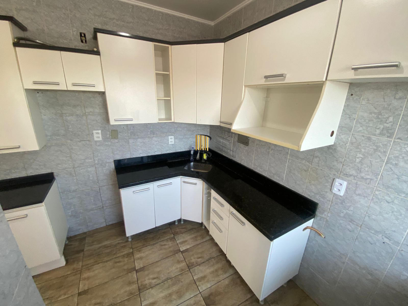 Apartamento 2 dormitórios, 1 vaga, Bairro Vila Imbuí