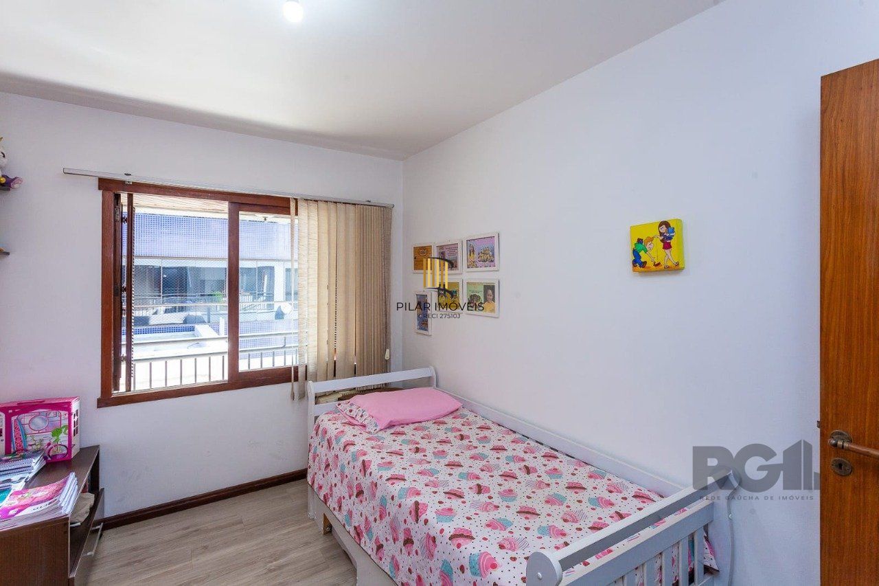 Apartamento semi mobiliado, 3 dormitórios, 1 suíte, vaga de garagem, Bairro Eunice Nova