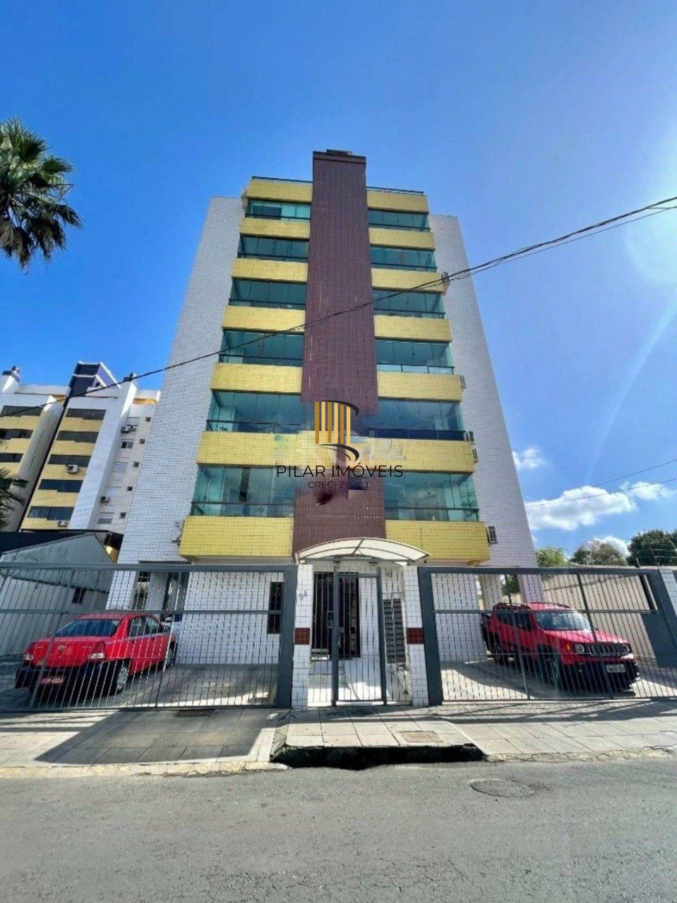 Apartamento semi mobiliado, 2 dormitórios, 1 suíte, vaga de garagem, Bairro Vila Veranópolis - Pilar Imóveis