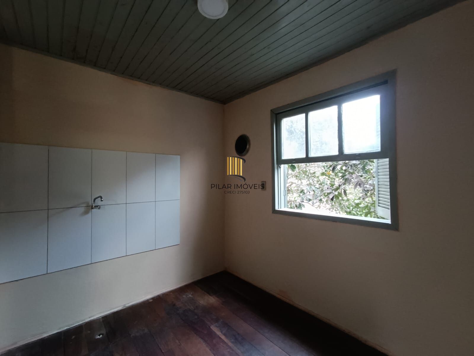 Casa 3 dormitórios no bairro COHAB C