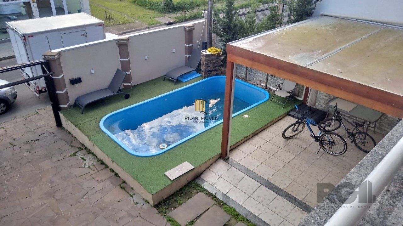 Casa sobrado semi mobiliado, 3 dormitórios, 1 suíte master, vagas de garagem, Bairro Parque da matriz