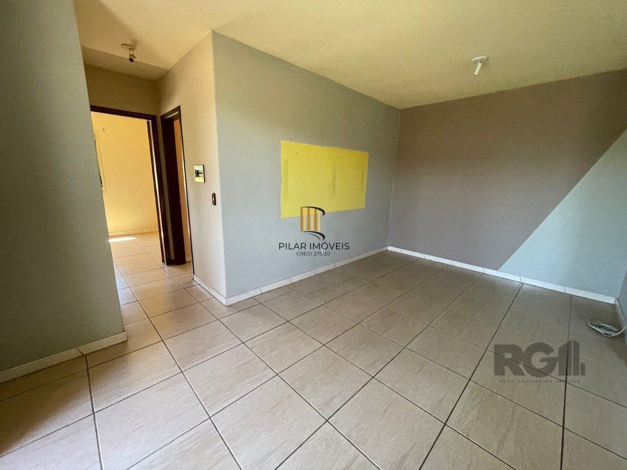 Apartamento 2 dormitórios, 1 box, Bairro Monte Carlo