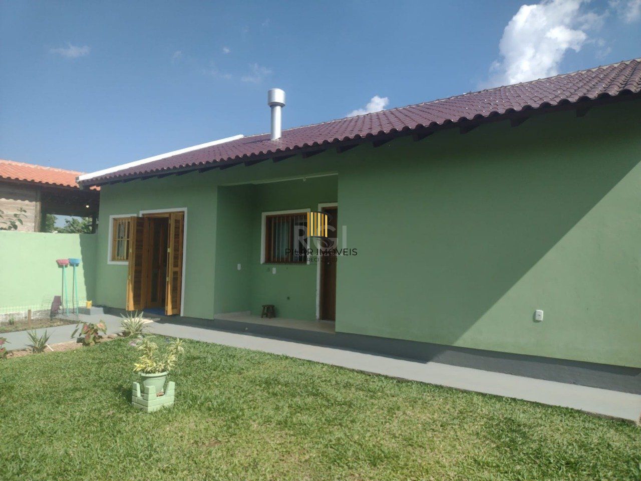 Sítio 2 dormitórios, 1 suíte, vaga garagem, Bairro Sítio Ipiranga
