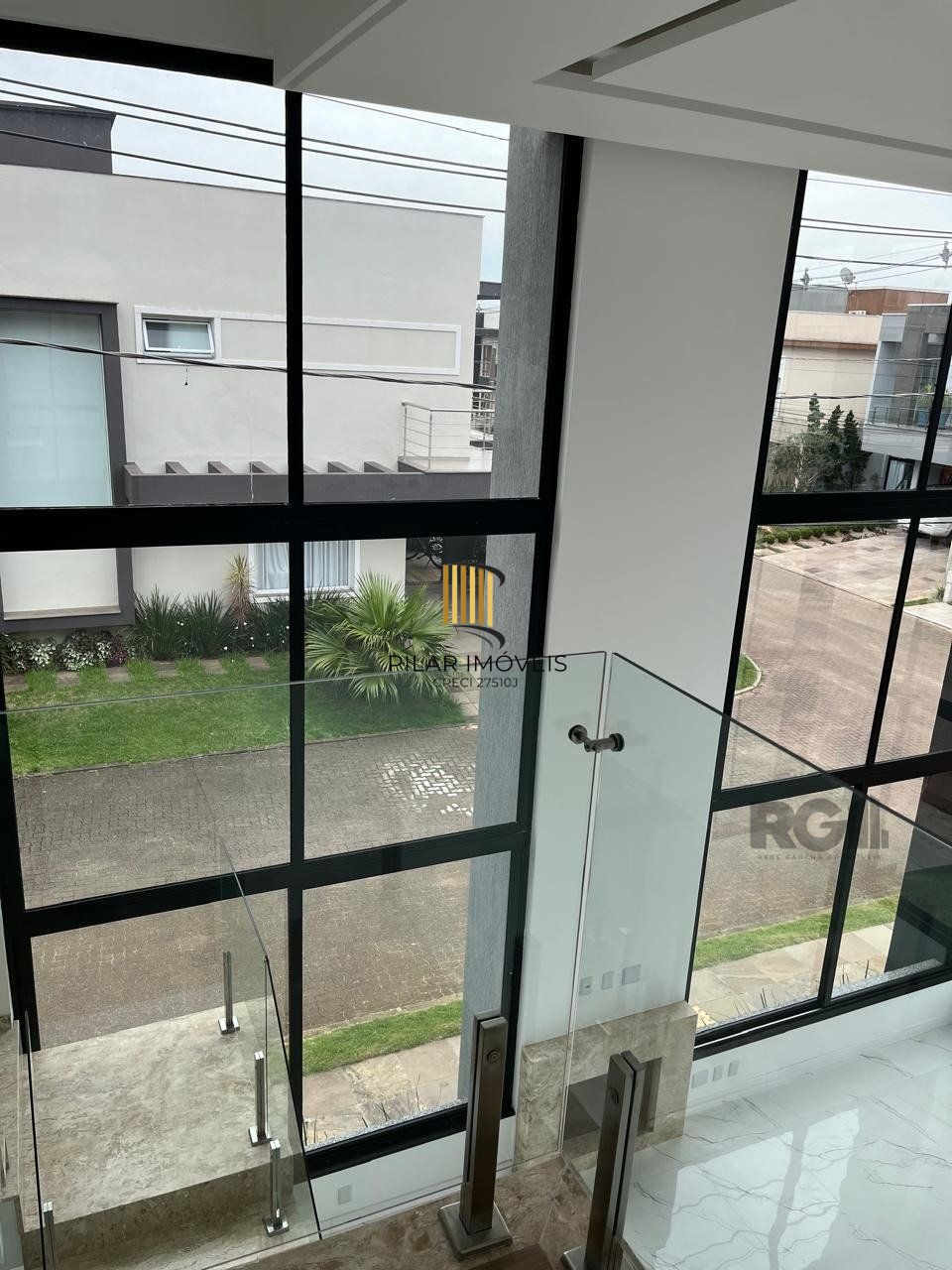 Casa sobrado em condomínio, 3 dormitórios, 1 suíte, 2 vagas, Bairro Central Park