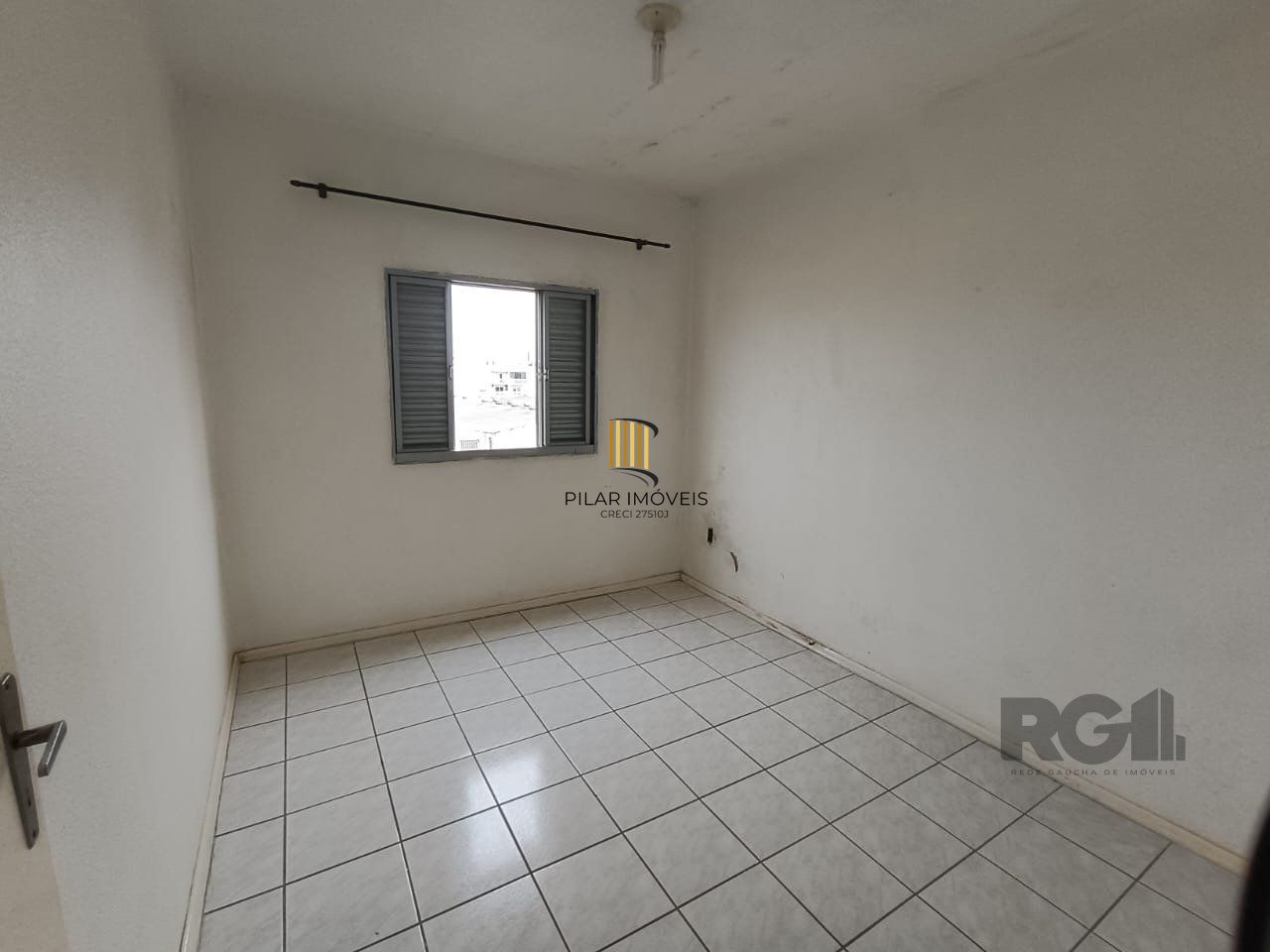 Apartamento 2 dormitórios, vaga de garagem, Bairro Vila Cachoeirinha