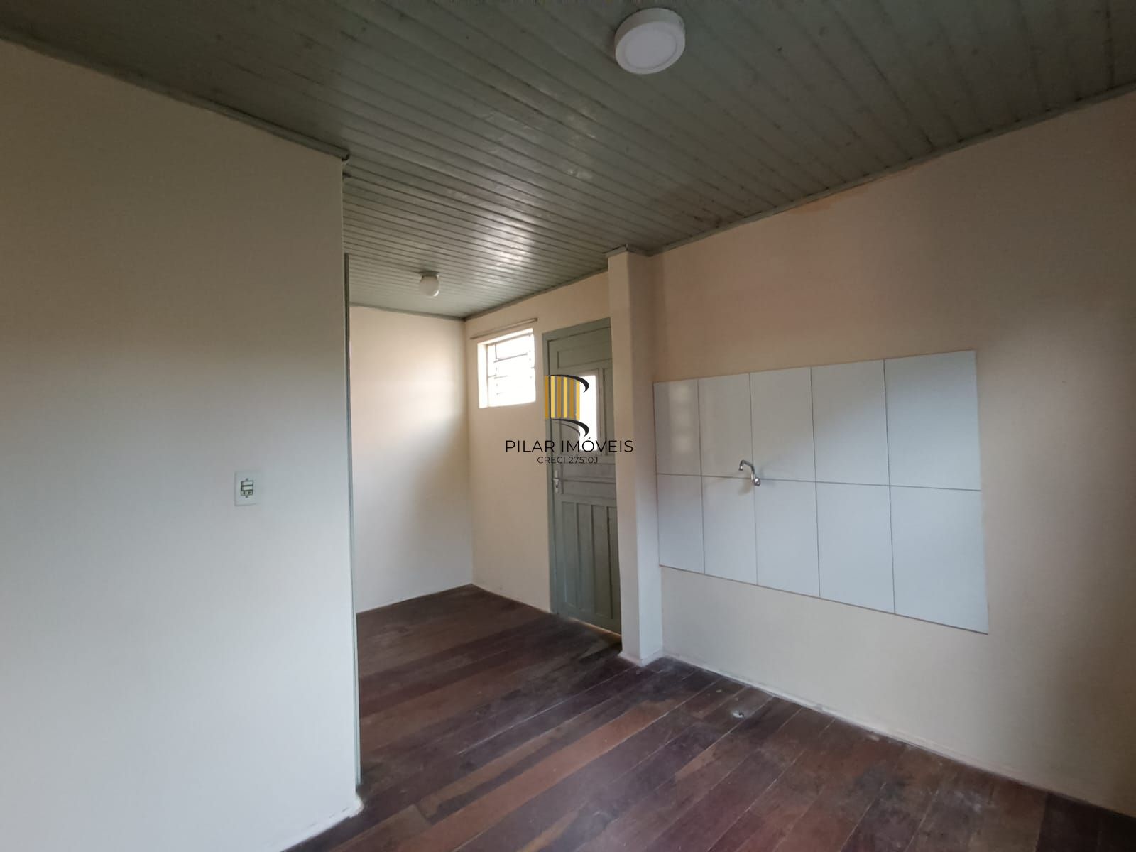 Casa 3 dormitórios no bairro COHAB C