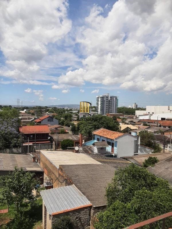 Casa 4 dormitórios, 1 suíte, vagas de garagem, Bairro Bom Princípio