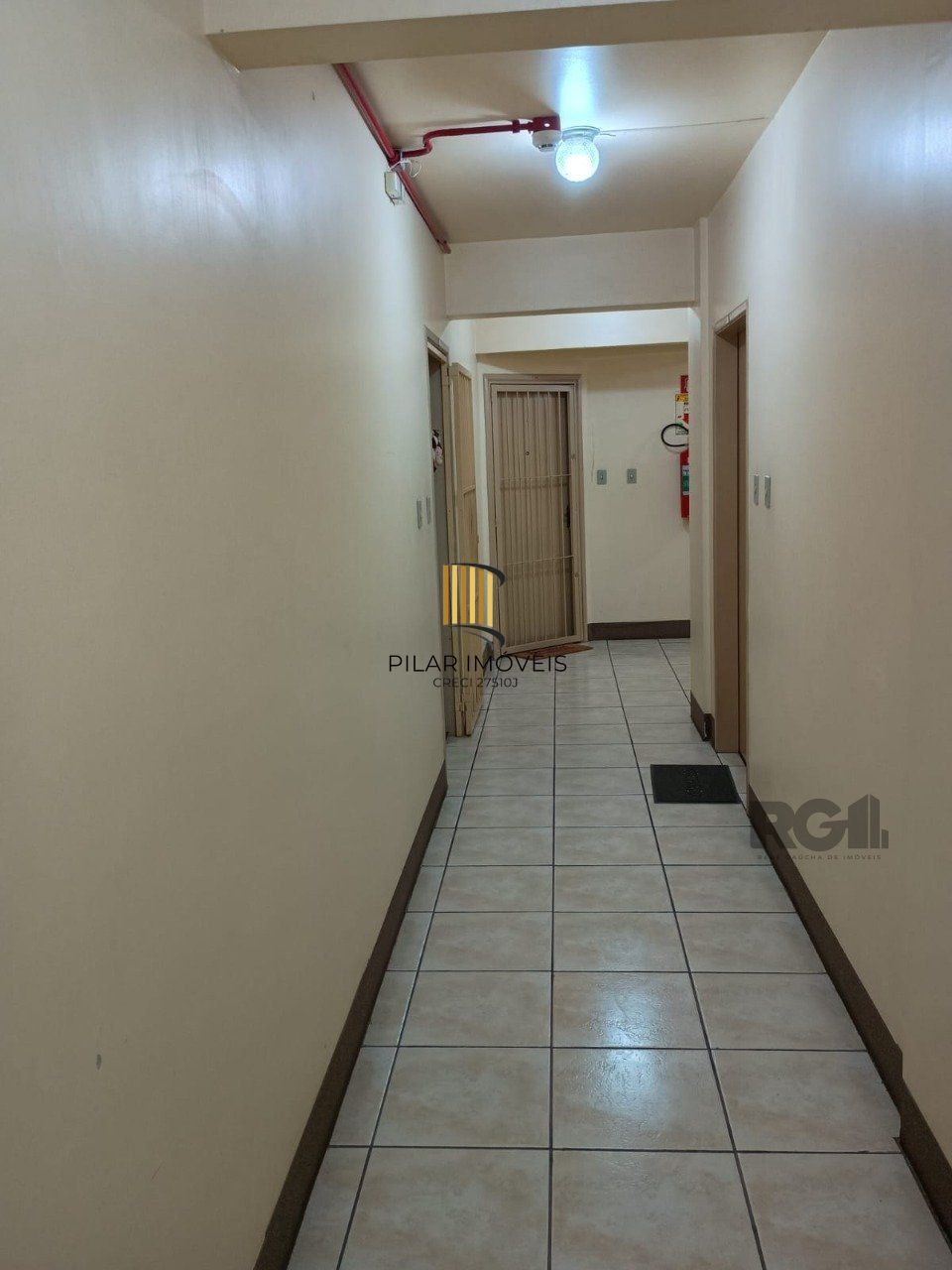 Apartamento semi mobiliado, 1 dormitporio, Bairro Santo Angelo