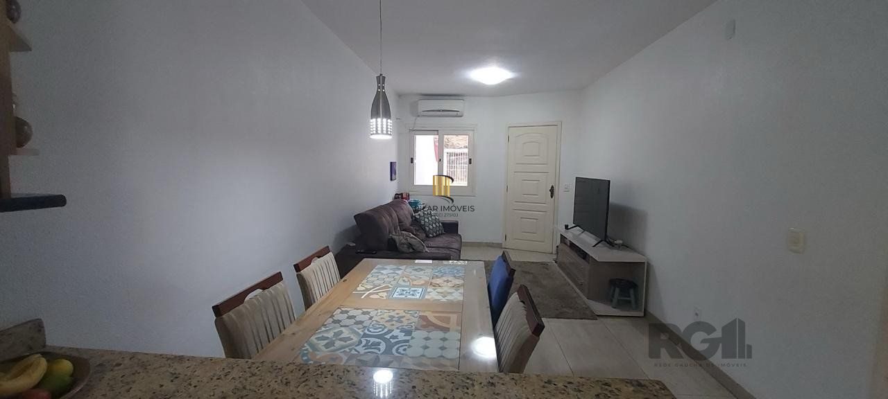 Apartamento térreo, 2 dormitórios, 2 vagas, Bairro Vila Cachoeirinha